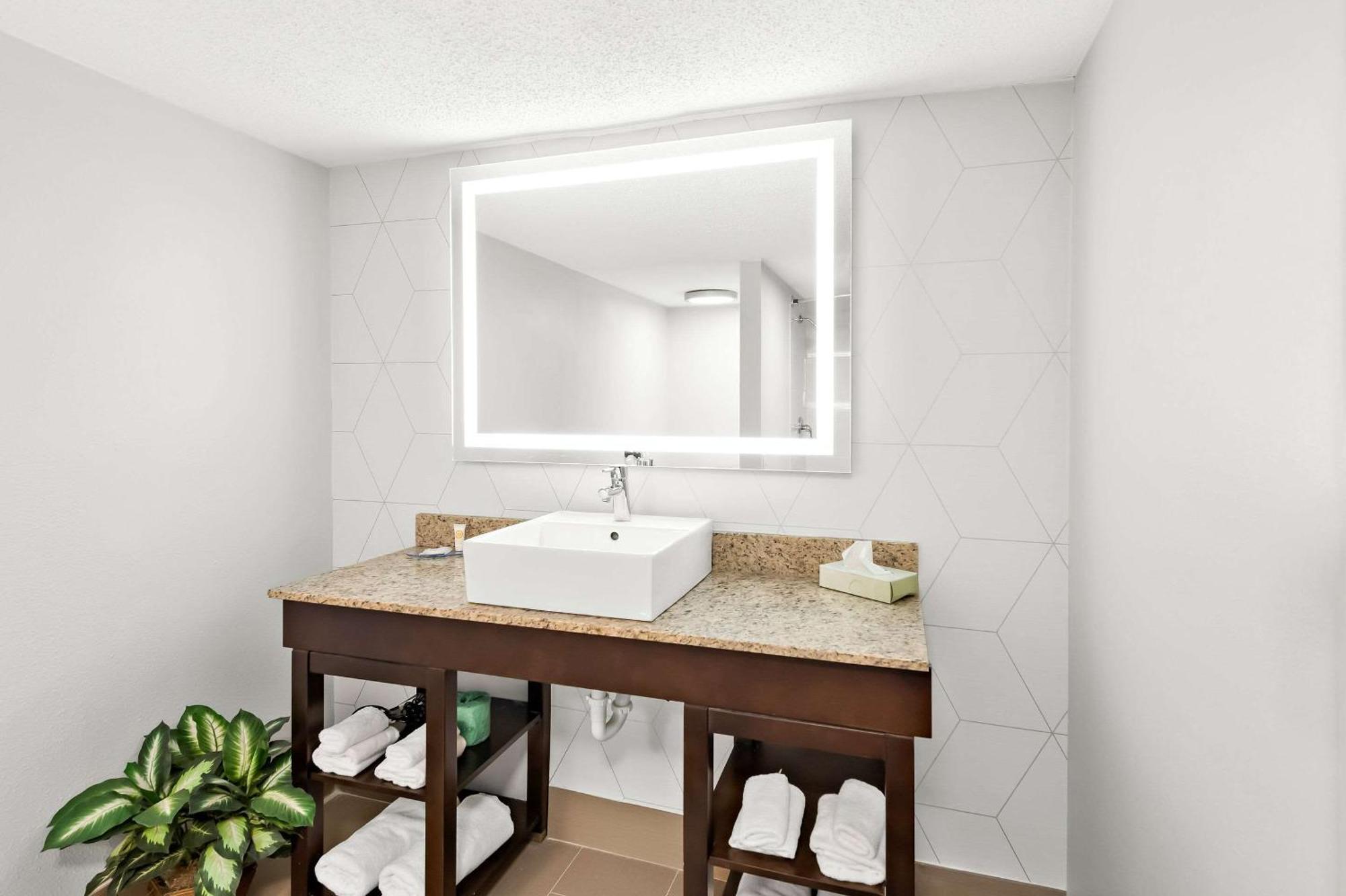 Comfort Suites Columbus Exteriör bild